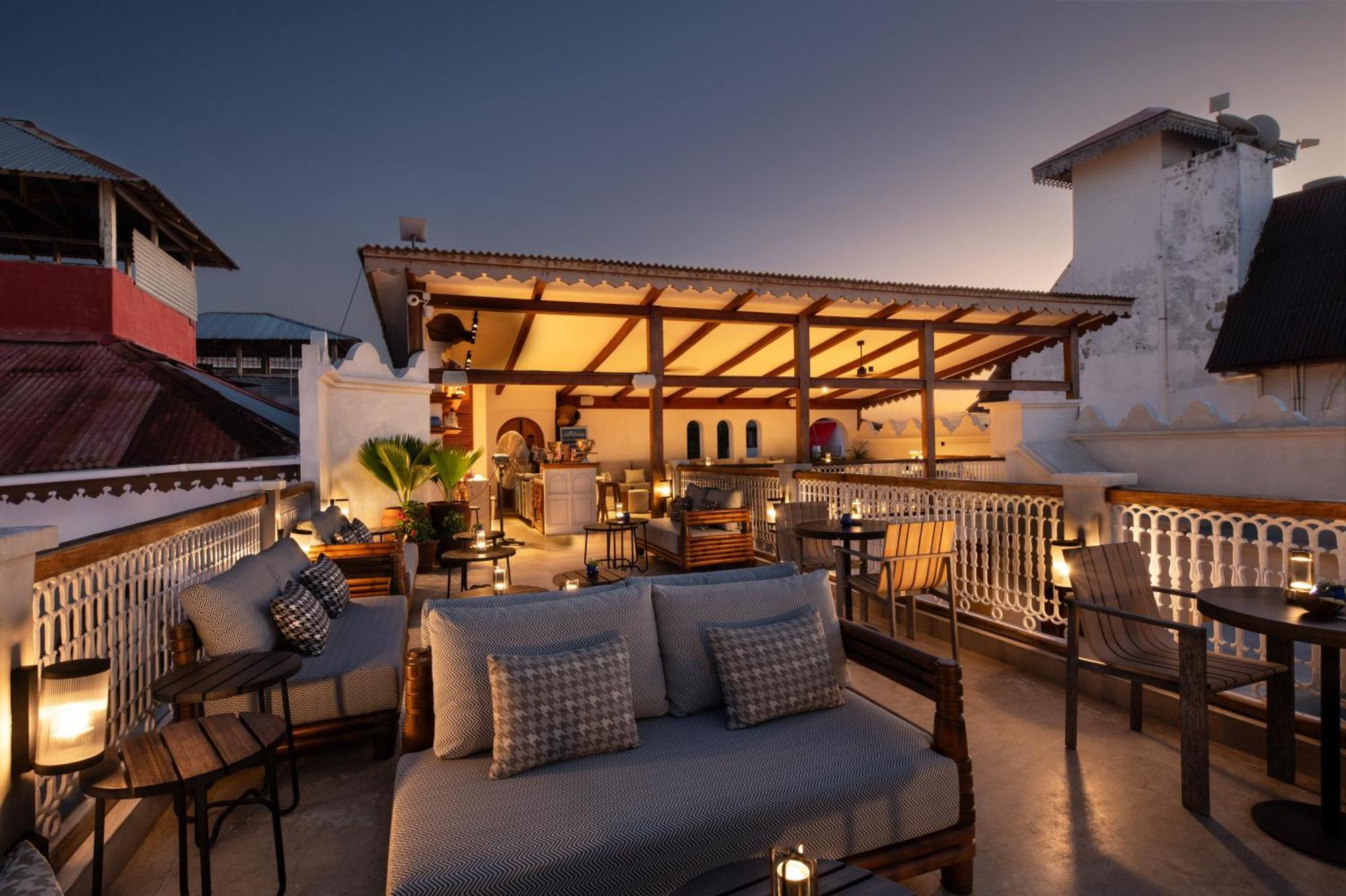 The Neela Boutique Hotel Stone Town Zanzibar ภายนอก รูปภาพ