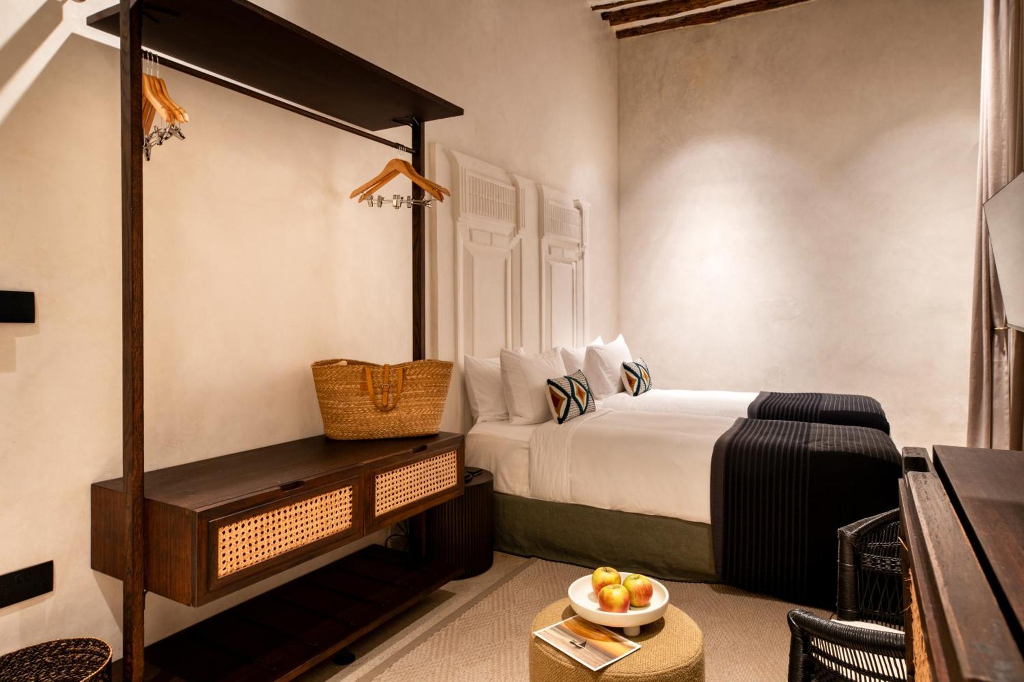 The Neela Boutique Hotel Stone Town Zanzibar ภายนอก รูปภาพ