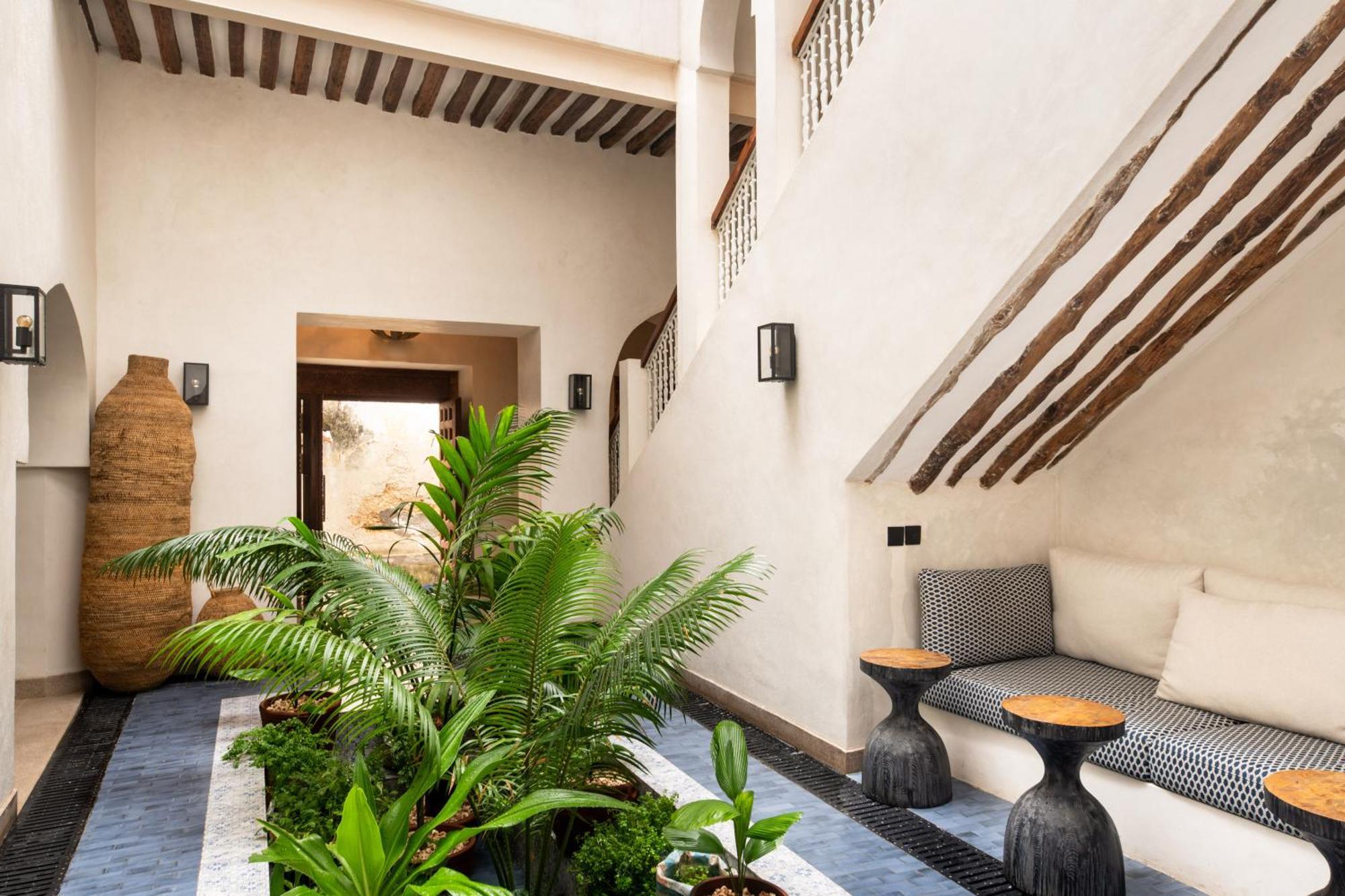The Neela Boutique Hotel Stone Town Zanzibar ภายนอก รูปภาพ