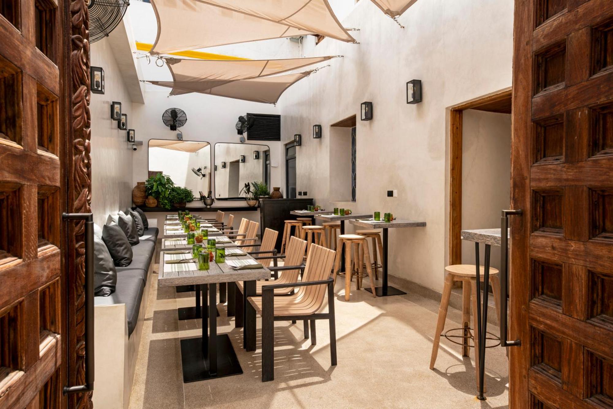 The Neela Boutique Hotel Stone Town Zanzibar ภายนอก รูปภาพ